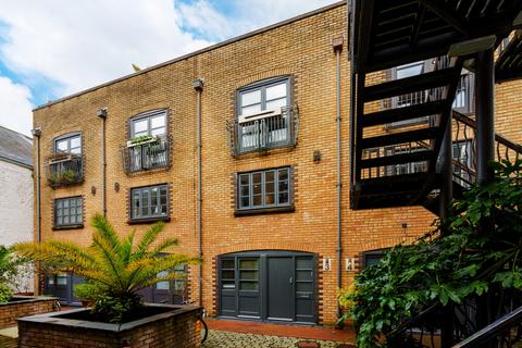 3 bedroom terraced house for sale, Gloucester Yard, Gloucester Road, Brighton