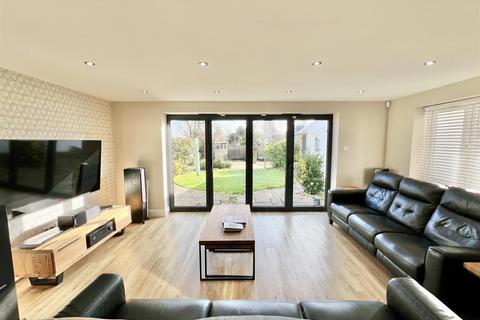 4 bedroom detached house for sale, Mayfield Road, Writtle, Chelmsford