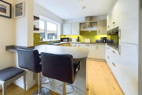 14 Beaumont Road, Longlevens, Gloucester, GL2 0EJ