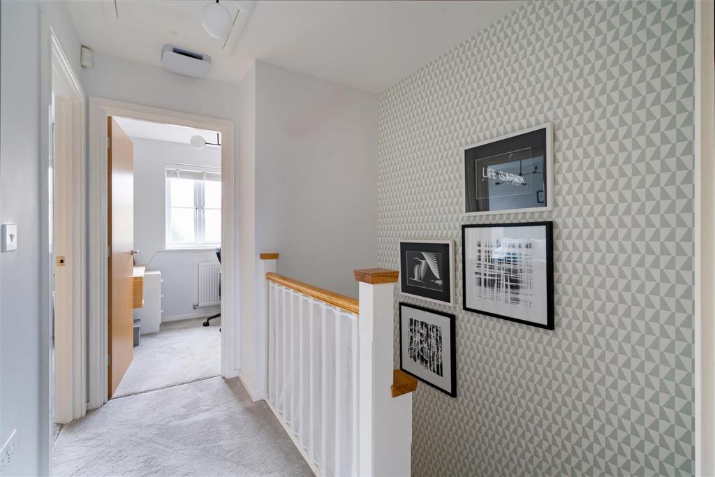 85829 15 Adelie Road (33).jpg