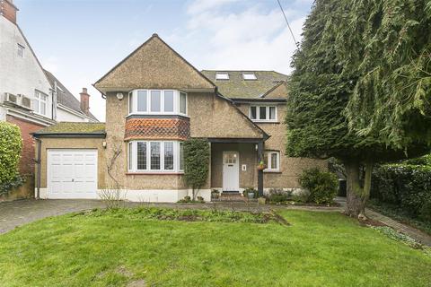 5 bedroom detached house for sale, Aldenham Avenue, Radlett