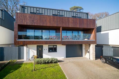 4 bedroom house for sale, Pondwell, Isle of Wight