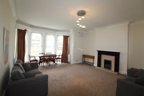 1 bedroom apartment to rent, 4 Cliff Road, LS6