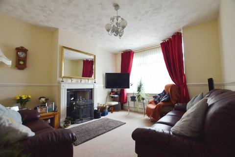 3 bedroom end of terrace house for sale, Lewis Road, Bristol