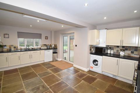 4 bedroom semi-detached house for sale, Headcorn Road, Lenham, ME17