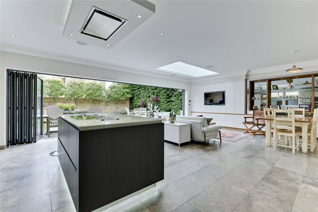 Kitchen/Dining
