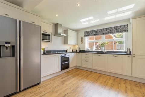 8 Appleby Crescent, Knaresborough, HG5 9LS