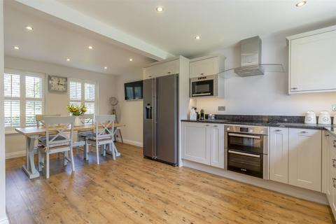 8 Appleby Crescent, Knaresborough, HG5 9LS
