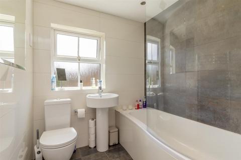 8 Appleby Crescent, Knaresborough, HG5 9LS