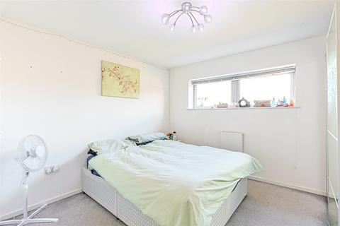 2 bedroom apartment for sale, The Greenway, Colindale, NW9