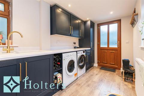 Tegfan, 18 Irfon Bridge Road, Builth Wells, LD2 3HF