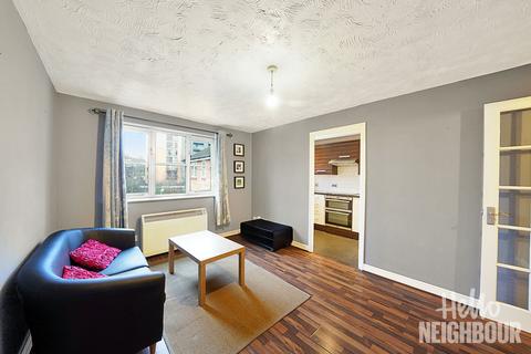 1 bedroom apartment to rent, Armoury Road, London, SE8