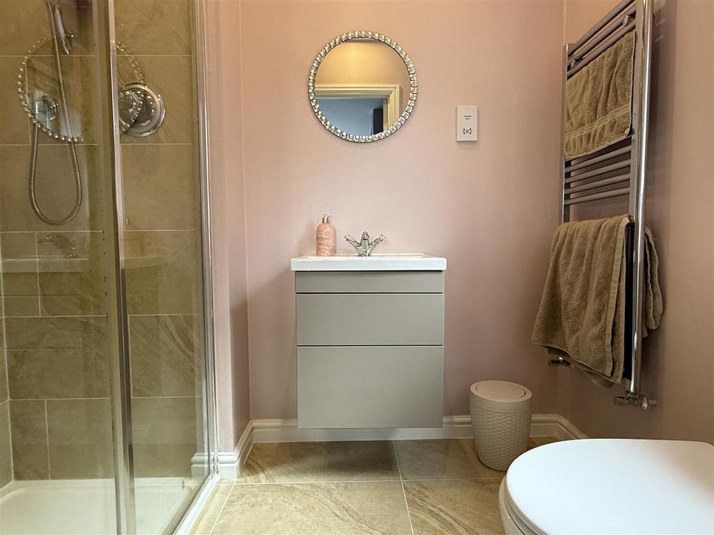 En suite shower/wc