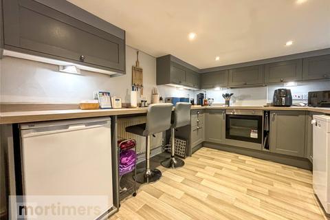 22 Manor Road, Blackburn, BB2 6LU
