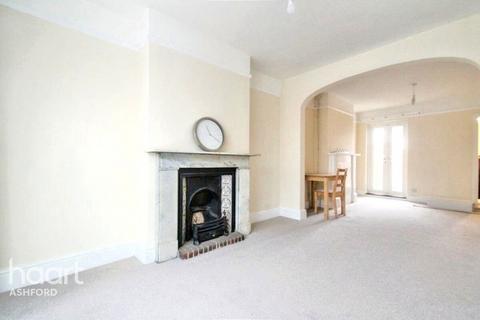 3 bedroom end of terrace house for sale, West Street, Ashford