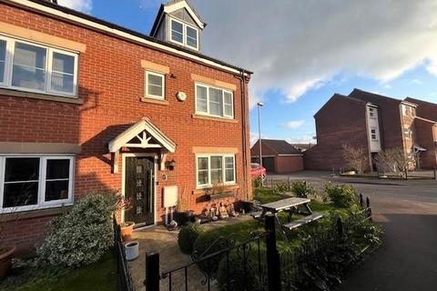 3 bedroom end of terrace house for sale, Bramley Way, Misterton