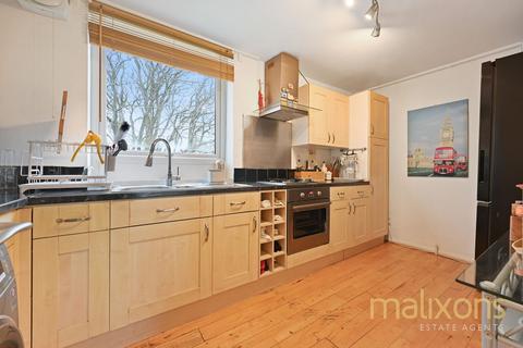2 bedroom flat for sale, Leigham Court Road, London SW16