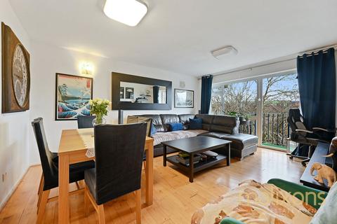 2 bedroom flat for sale, Leigham Court Road, London SW16