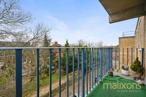 2 bedroom flat for sale, Leigham Court Road, London SW16