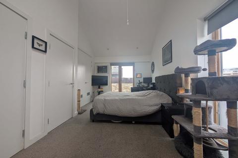 4 bedroom end of terrace house for sale, at 2 Oakum Square, London, London E11