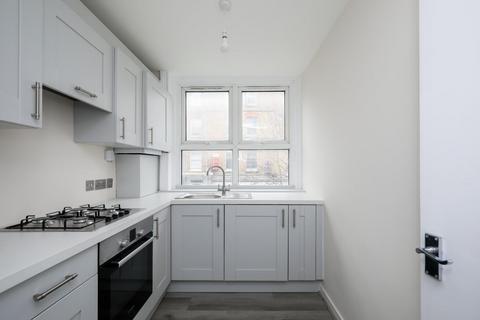 2 bedroom flat for sale, High Street, Acton