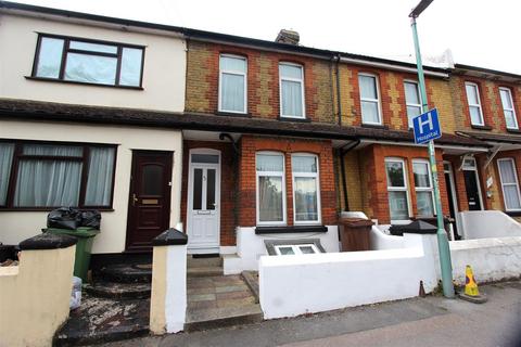 4 bedroom terraced house to rent, Windmill Road, Gillingham ME7