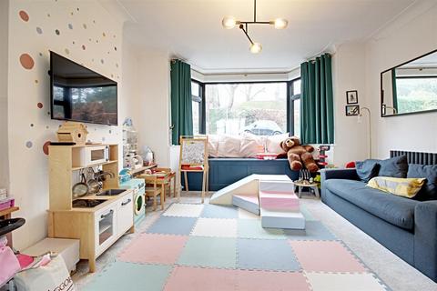32 Ashlyns Road, Berkhamsted, HP4 3BL
