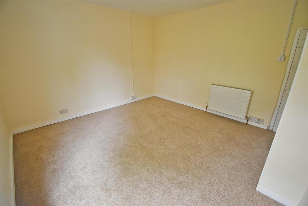 Bedroom 1.2.jpg