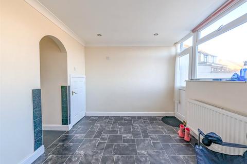 28 Cotswold View, Kingswood, Bristol, BS15 1TY