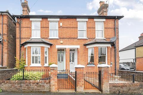 23 Bray Road, Guildford, GU2 7LQ