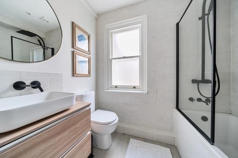 23 Bray Road, Guildford, GU2 7LQ