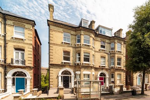 2 bedroom flat for sale, Cromwell Road, Hove, BN3
