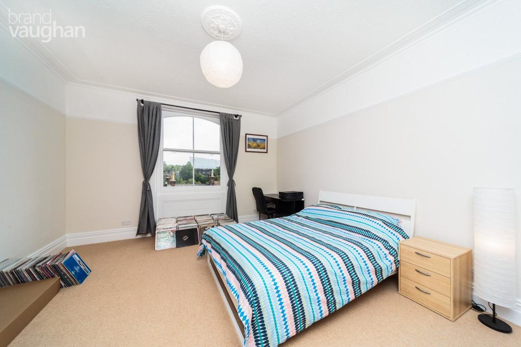 Apartment in Hove, Brunswick - View 5