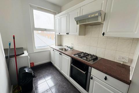 1 bedroom flat to rent, Harrow Road, Maida Vale, W9