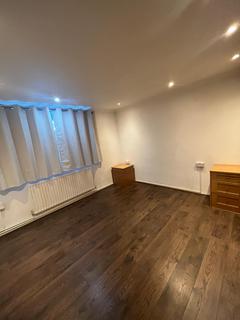 1 bedroom flat to rent, Bradfield Drive , Barking , IG11