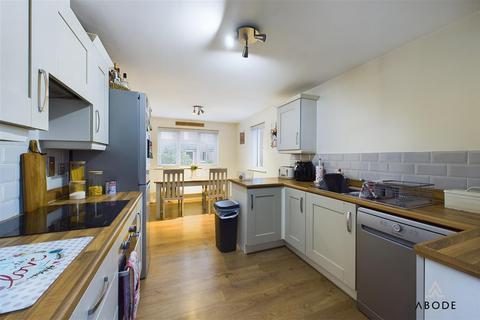 undefined, Upton Drive, Burton-On-Trent DE14