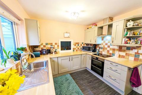 3 bedroom bungalow for sale, Ferndale Drive, Priorslee, Telford, Shropshire, TF2