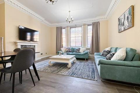 3 bedroom apartment to rent, Hanover Gate Mansions, Regents Park, NW1