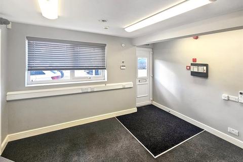 Property to rent, Edison Court, Pinchbeck