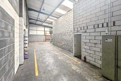 Property to rent, Edison Court, Pinchbeck