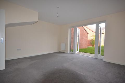 2 bedroom house to rent, Sandringham Avenue, Stratford-Upon-Avon CV37