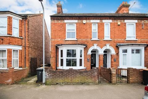 2 bedroom end of terrace house for sale, Grosvenor Street, Bedford