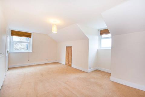 3 bedroom maisonette for sale, Elmcourt Road, Tulse Hill, London, SE27