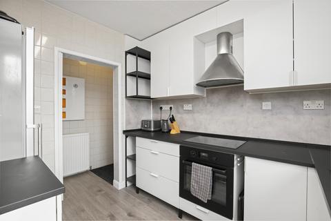 30 Clermiston Crescent, Edinburgh, EH4 7DG