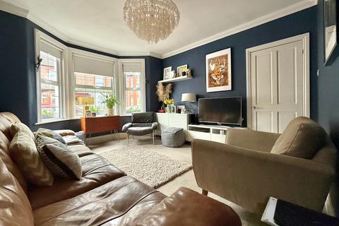 3 bedroom terraced house for sale, Sandringham Road, Watford, WD24