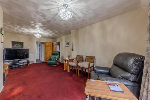 61 Brynglas, Hollybush, Cwmbran, NP44 7LH