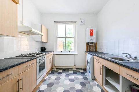 3 bedroom maisonette to rent, Yeate Street, De Beauvoir Town, London, N1