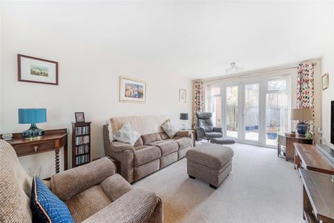 1 Cadbury Crescent, Exeter, EX1 3GG