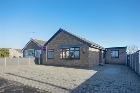 4 bedroom detached bungalow for sale, Northfield, Swanland