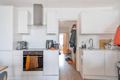 2 bedroom flat for sale, North End Road, Fulham Broadway, London, SW6